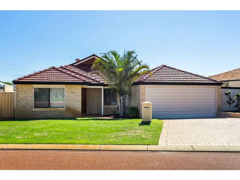 5 Ellesmere Circuit, Success WA 6164