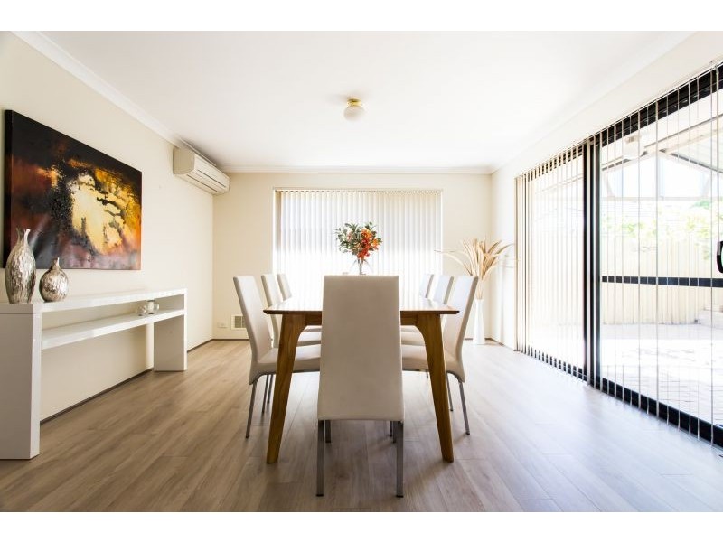 5 Ellesmere Circuit, Success WA 6164