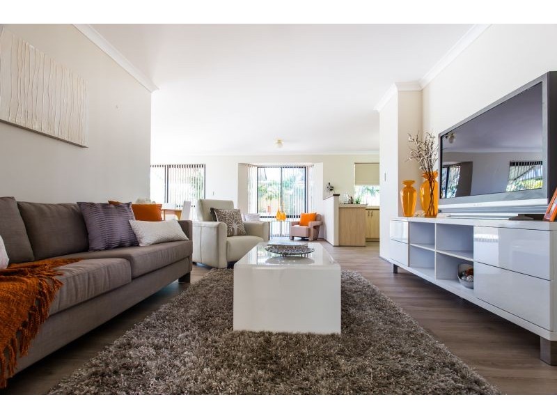 5 Ellesmere Circuit, Success WA 6164