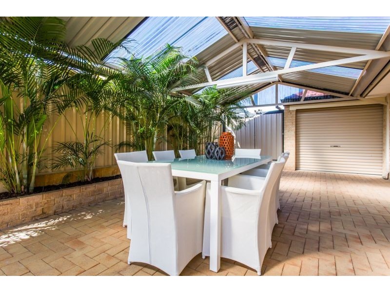 5 Ellesmere Circuit, Success WA 6164