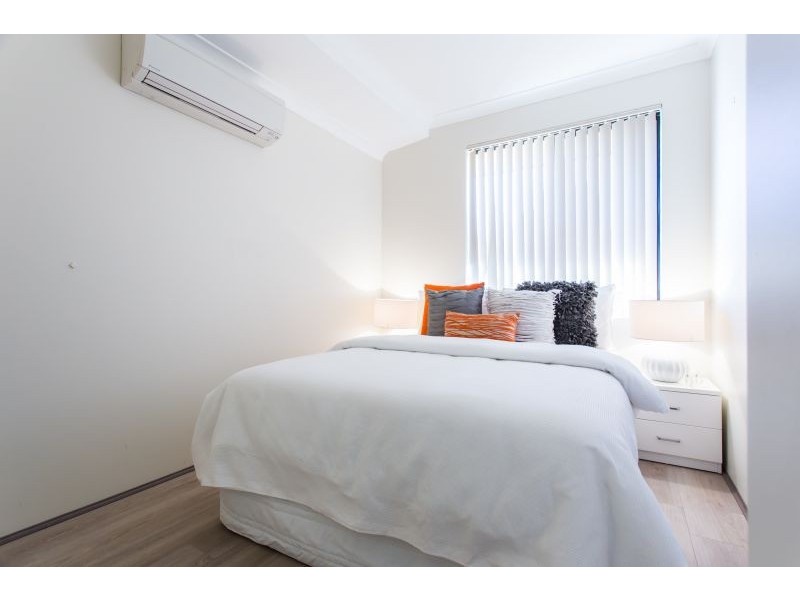 5 Ellesmere Circuit, Success WA 6164