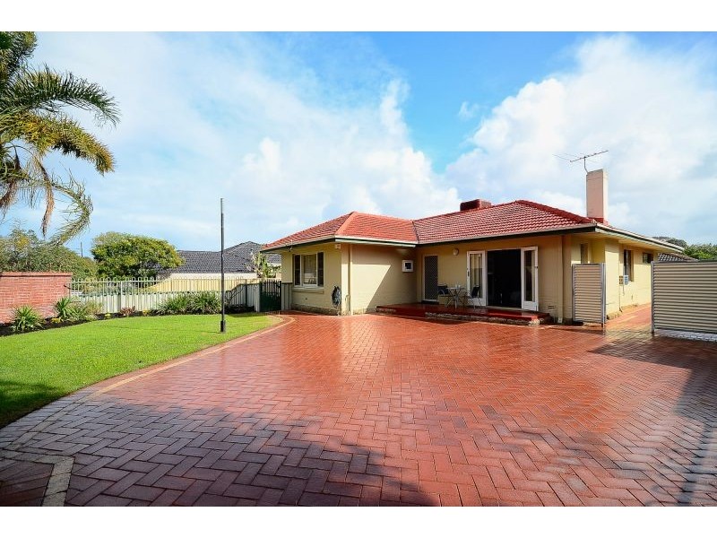 108 Thelma Street, Como WA 6152