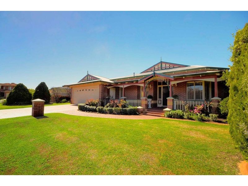 7 Mullingar Close, Waterford WA 6152