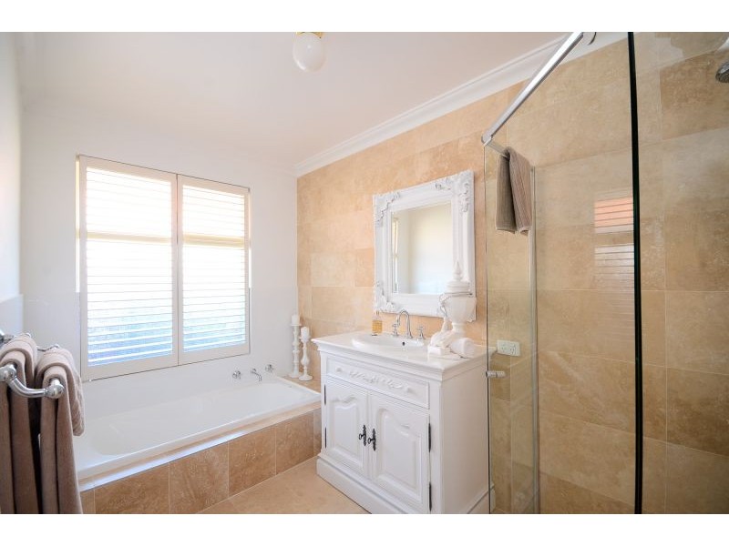 7 Mullingar Close, Waterford WA 6152