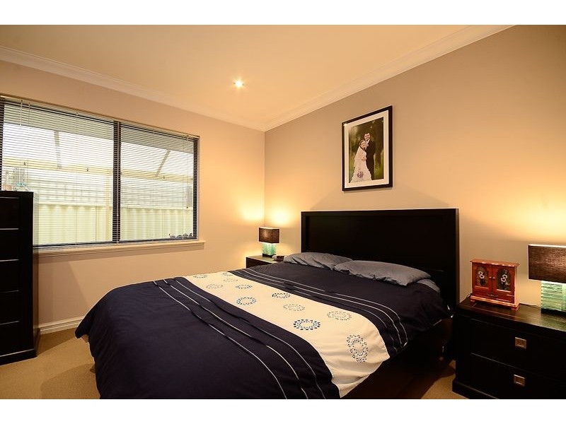 2/116 Robert Street, Como WA 6152