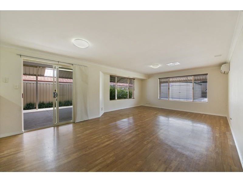 5 Sciano Avenue, Success WA 6164