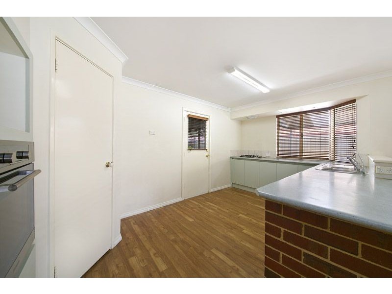 5 Sciano Avenue, Success WA 6164