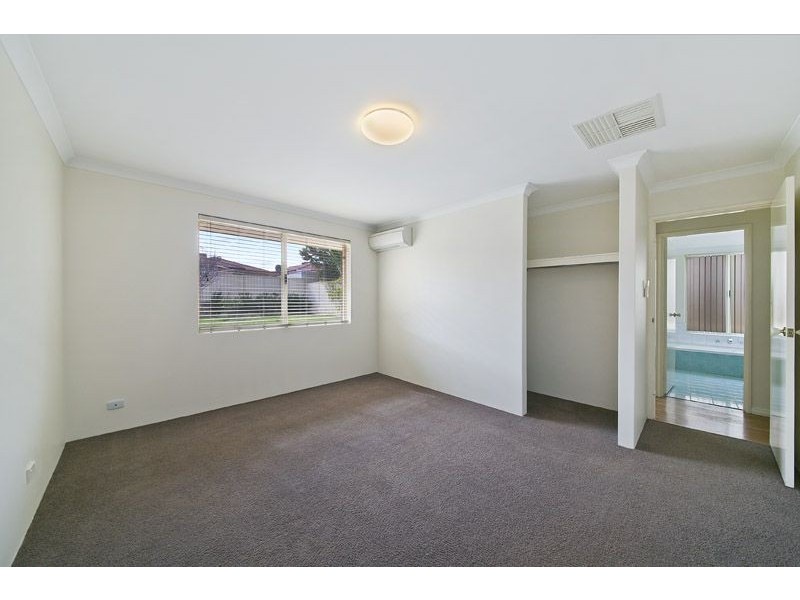 5 Sciano Avenue, Success WA 6164