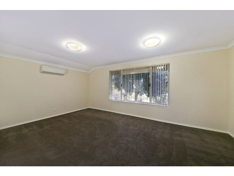 5 Sciano Avenue, Success WA 6164