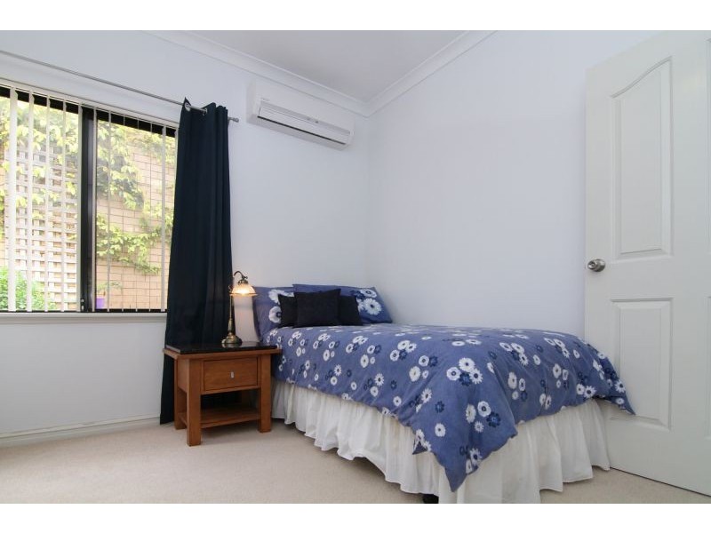 2 / 3 Birdwood Road, Melville WA 6156