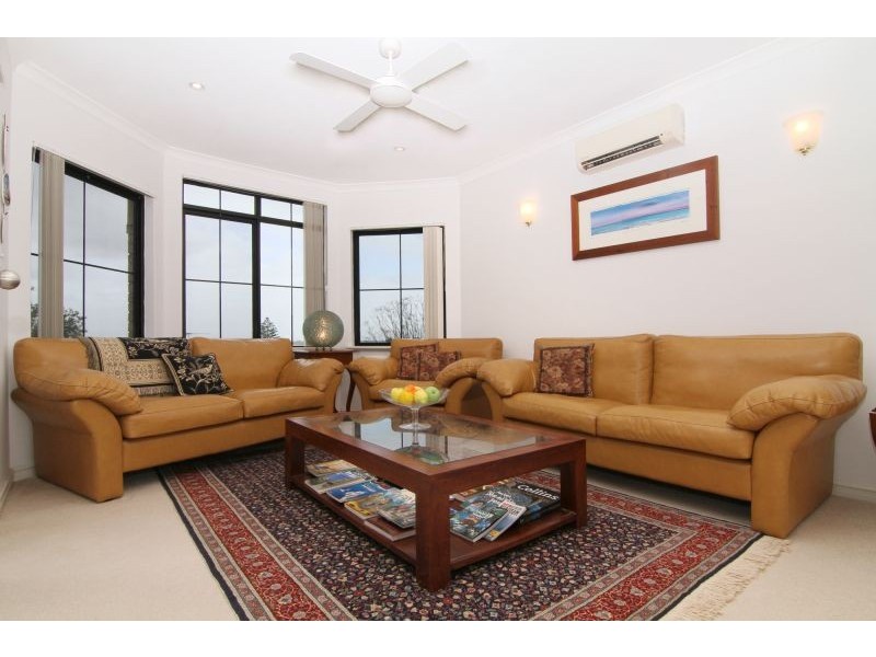 2 / 3 Birdwood Road, Melville WA 6156