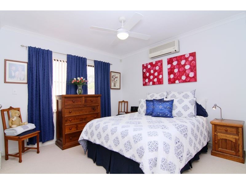 2 / 3 Birdwood Road, Melville WA 6156