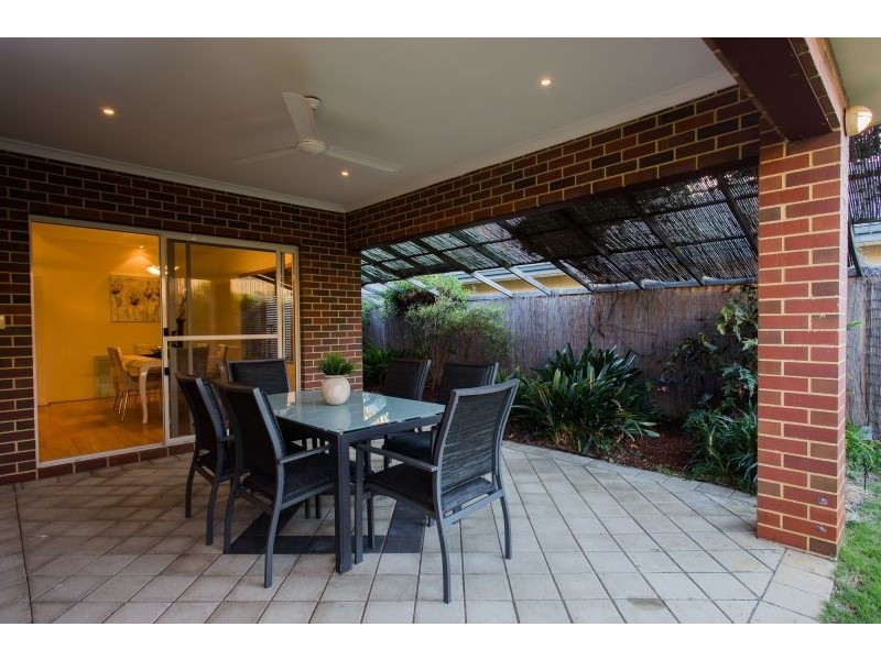 6 Barang Cct, Karawara WA 6152