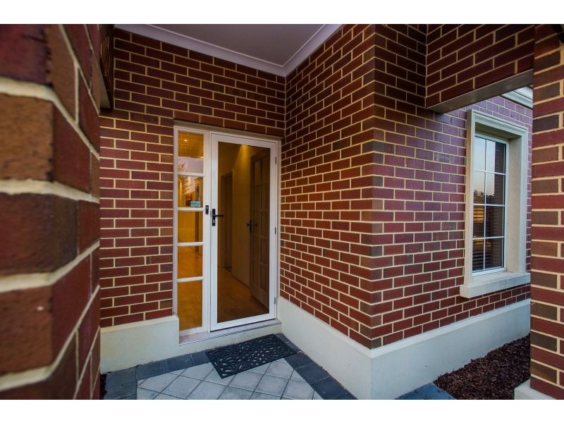 6 Barang Cct, Karawara WA 6152