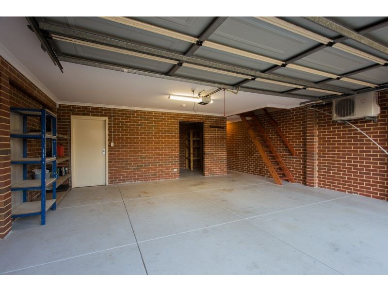 6 Barang Cct, Karawara WA 6152