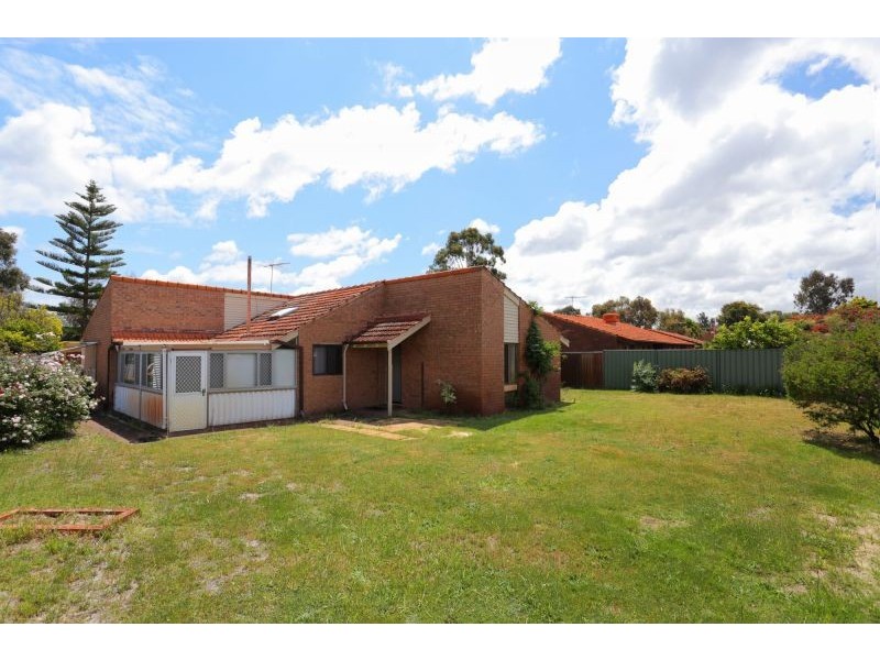 6 Yallambee Place, Karawara WA 6152