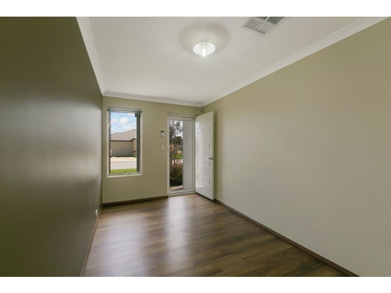 37b Dotterel Way, East Cannington WA 6107