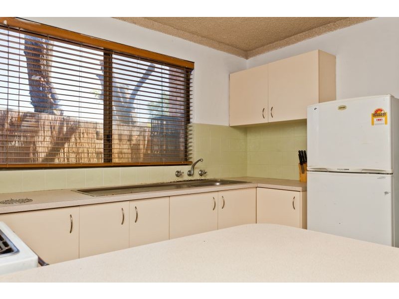 8/80 Edgecumbe Street, Como WA 6152