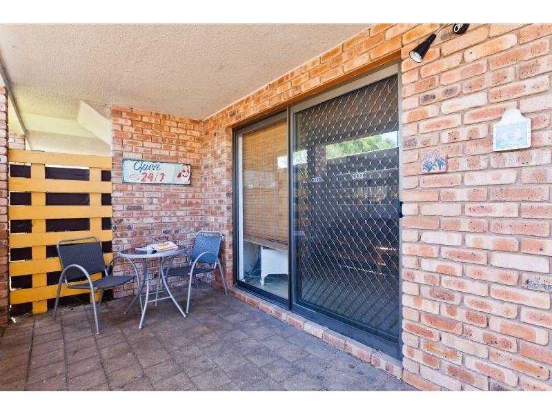 8/80 Edgecumbe Street, Como WA 6152