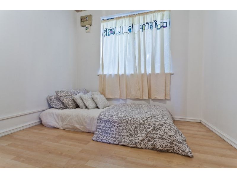 8/80 Edgecumbe Street, Como WA 6152