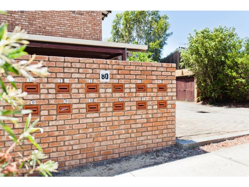 8/80 Edgecumbe Street, Como WA 6152