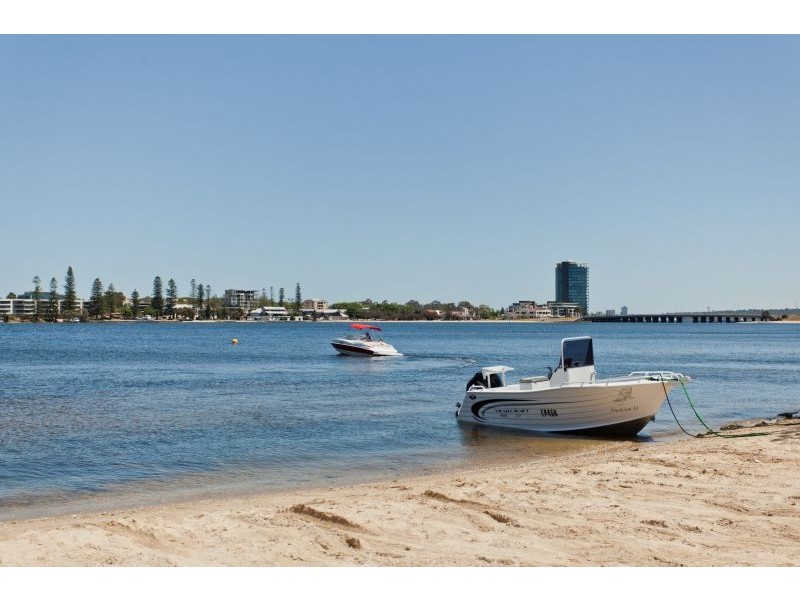 8/80 Edgecumbe Street, Como WA 6152