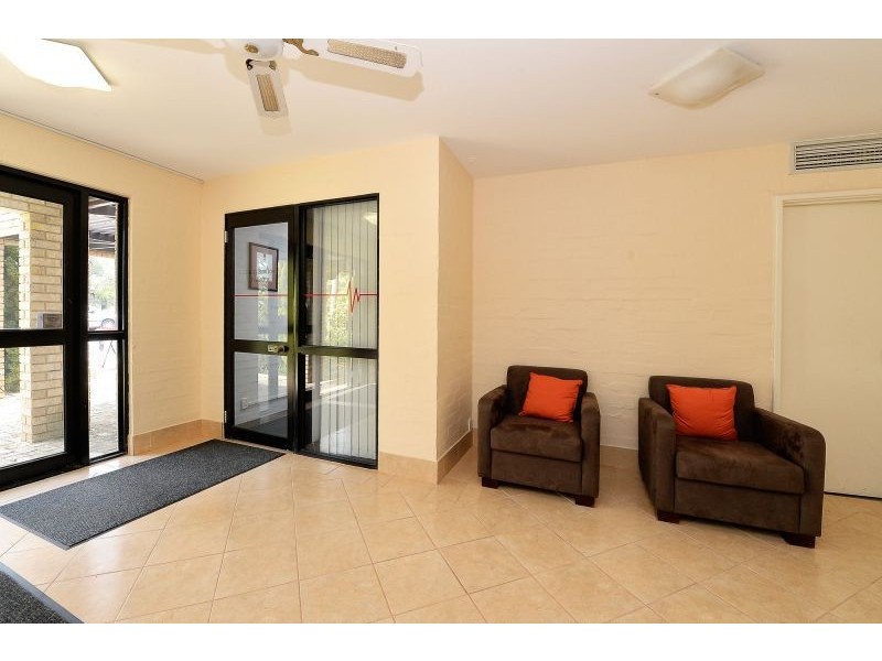 1/47 Monash Avenue, Como WA 6152