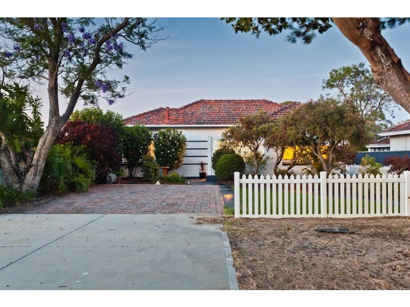 44a Cale Street, Como WA 6152