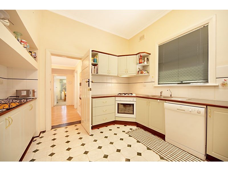 19 Campbell Street, Kensington WA 6151