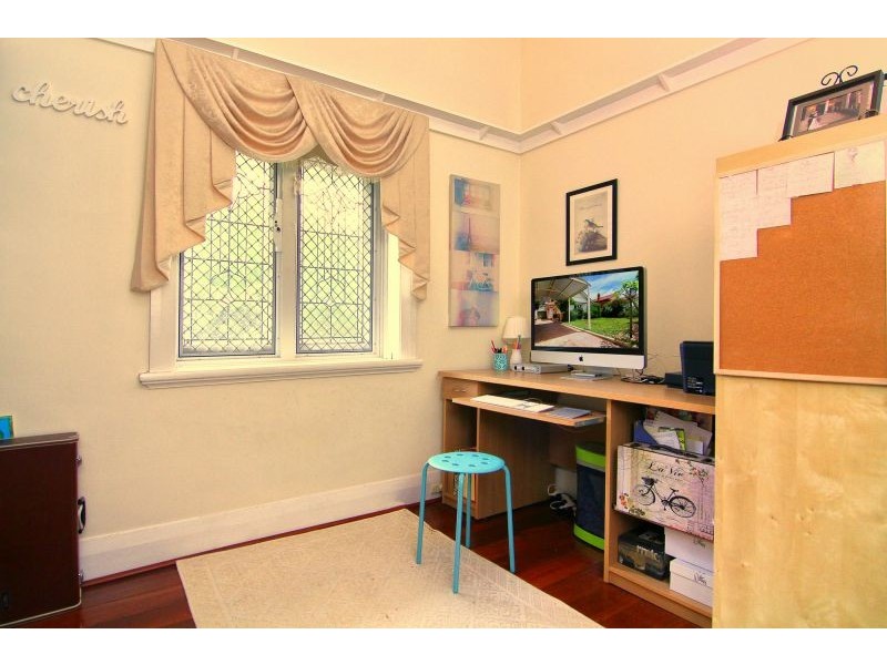 19 Campbell Street, Kensington WA 6151