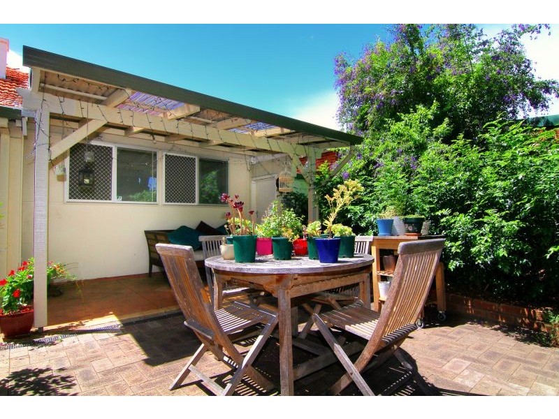 19 Campbell Street, Kensington WA 6151