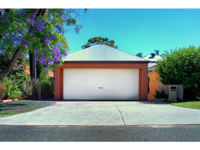 30B Crawshaw Crescent, Manning WA 6152