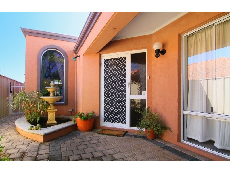 30B Crawshaw Crescent, Manning WA 6152