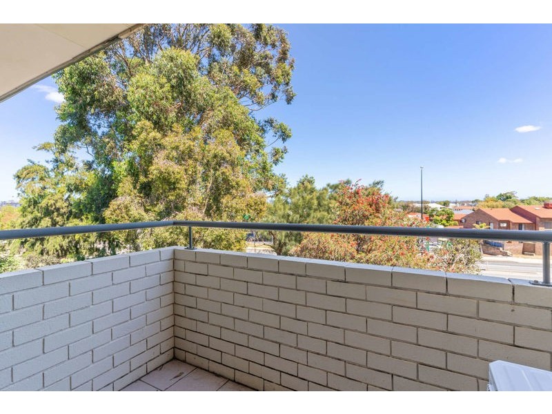 10/392 Canning Highway, Como WA 6152