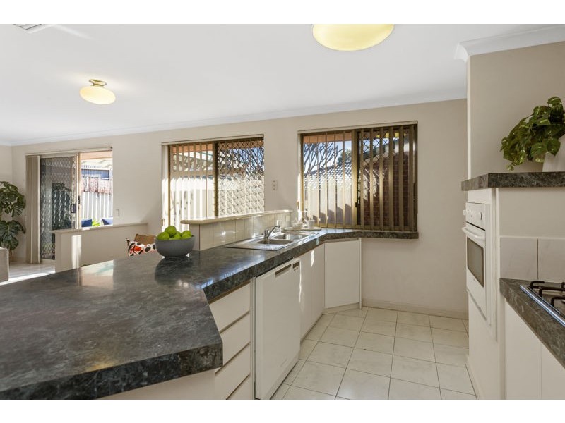 33b Griffin Crescent, Manning WA 6152