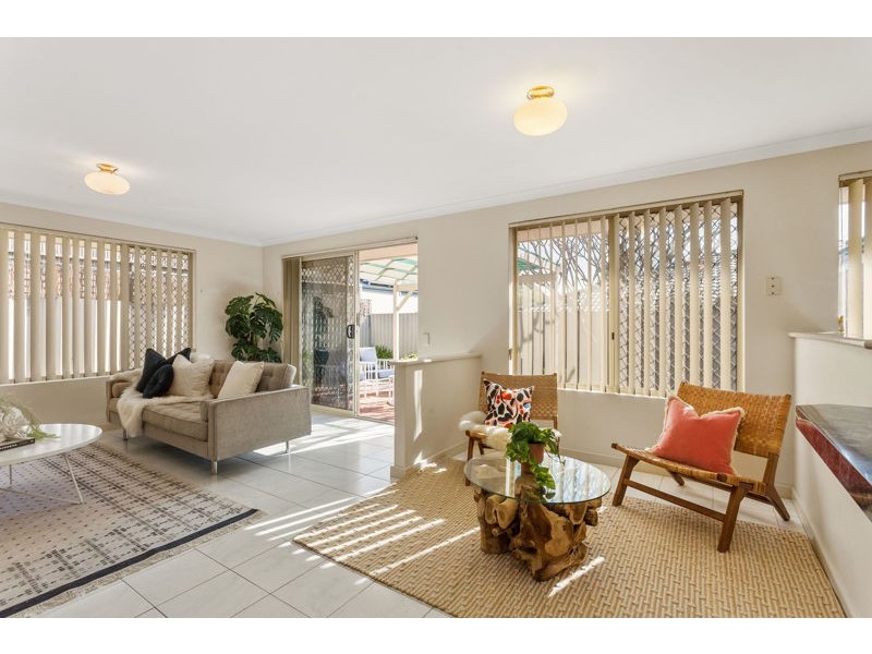 33b Griffin Crescent, Manning WA 6152