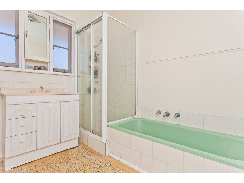 60A Park Street, Como WA 6152
