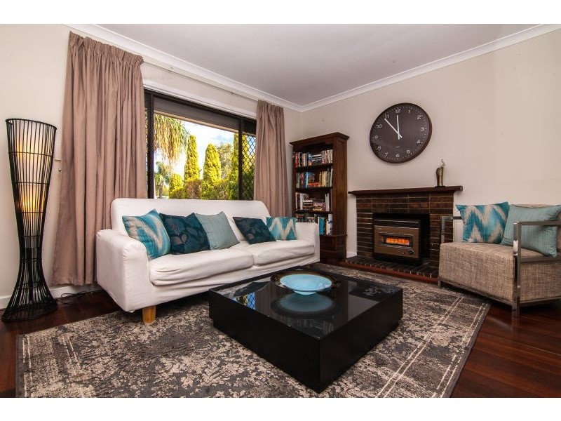 133 Williamson Ave, Cloverdale WA 6105