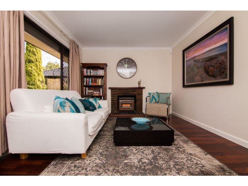 133 Williamson Ave, Cloverdale WA 6105