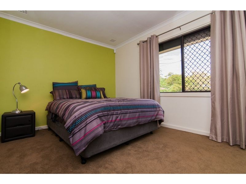 133 Williamson Ave, Cloverdale WA 6105