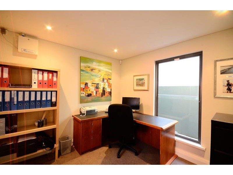 30A Tweeddale Road, Applecross WA 6153