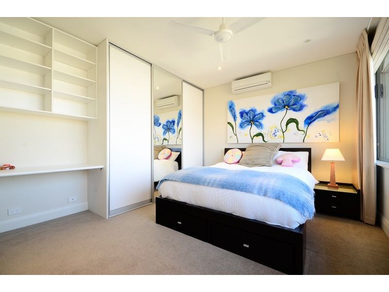 30A Tweeddale Road, Applecross WA 6153