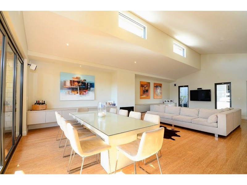 30A Tweeddale Road, Applecross WA 6153