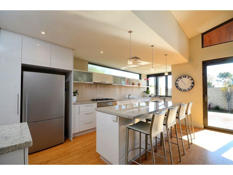 30A Tweeddale Road, Applecross WA 6153