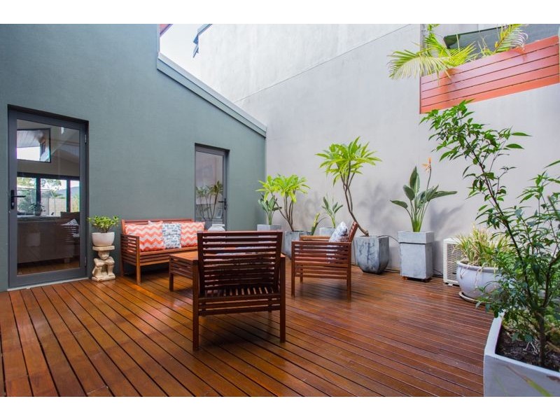 30A Tweeddale Road, Applecross WA 6153