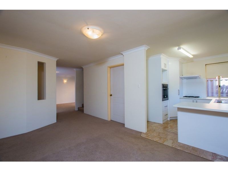 2/129 Hensman St, South Perth WA 6151