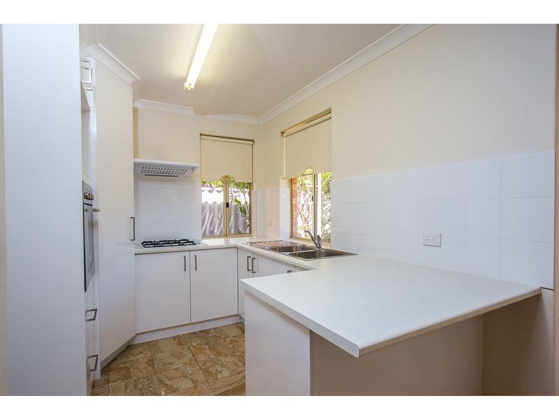 2/129 Hensman St, South Perth WA 6151
