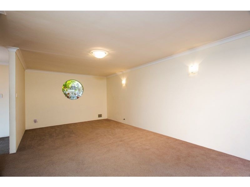 2/129 Hensman St, South Perth WA 6151