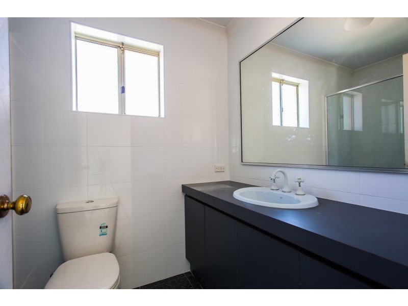 2/129 Hensman St, South Perth WA 6151