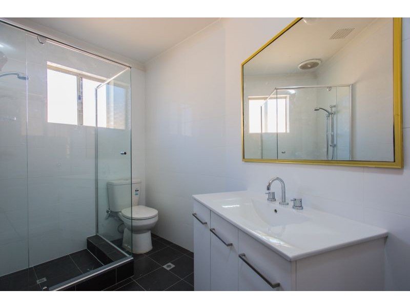 2/129 Hensman St, South Perth WA 6151